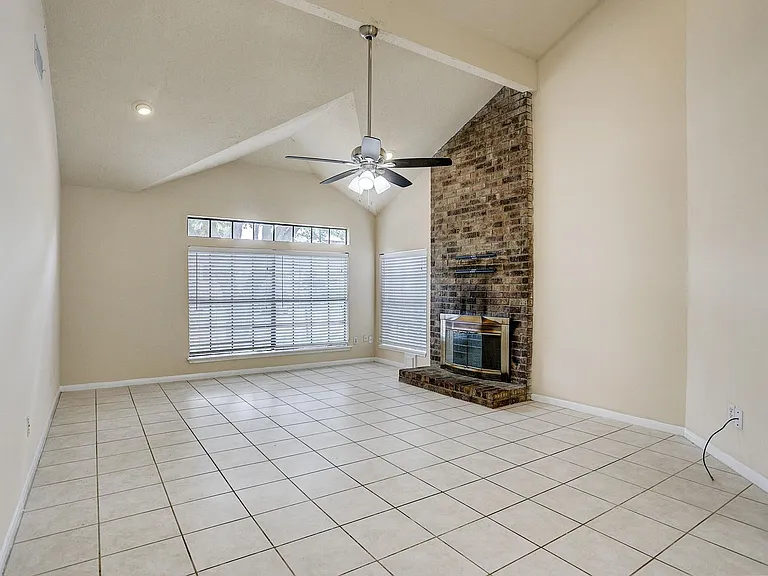 1538 Ainsdale Dr — Photo 8