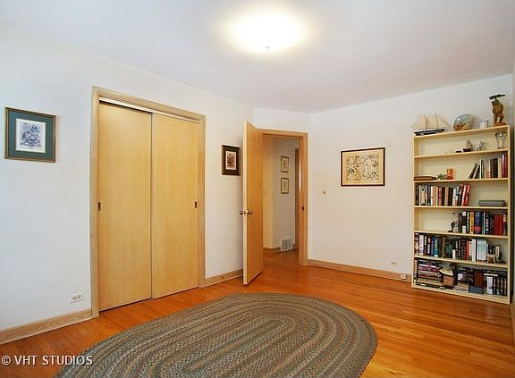 4th image of 515 S Waterman Ave