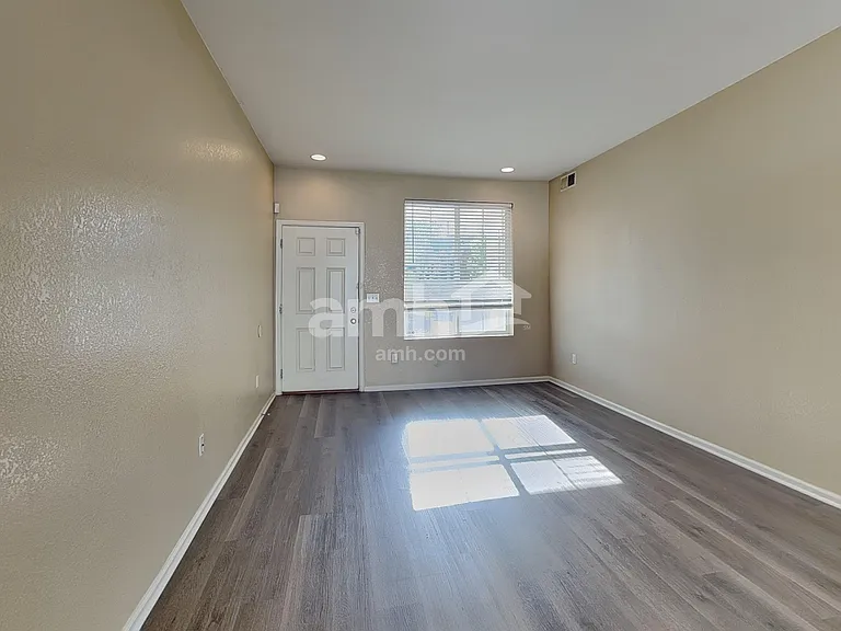 5550 N Lisbon St — Photo 5
