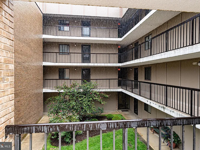 227 Canal Park Dr #206 — Photo 7