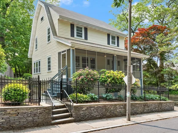 51 Southbourne Rd, Jamaica Plain, MA 02130