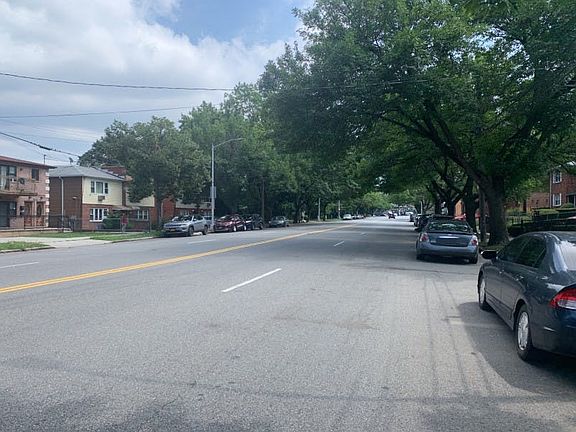 4th image of 10922 Ditmars Blvd