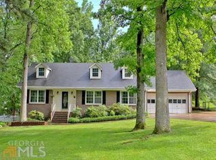 185 Hillsdale Dr, Fayetteville, GA 30214