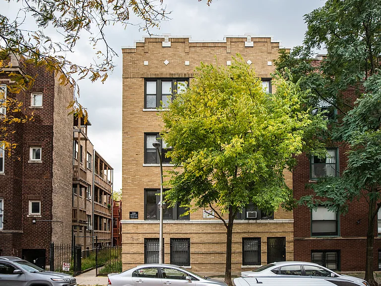 839 W Cornelia Ave #1S — Photo 8