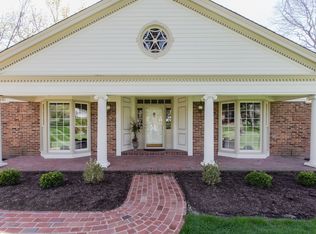 12746 Spruce Pond Dr, Saint Louis, MO 63131