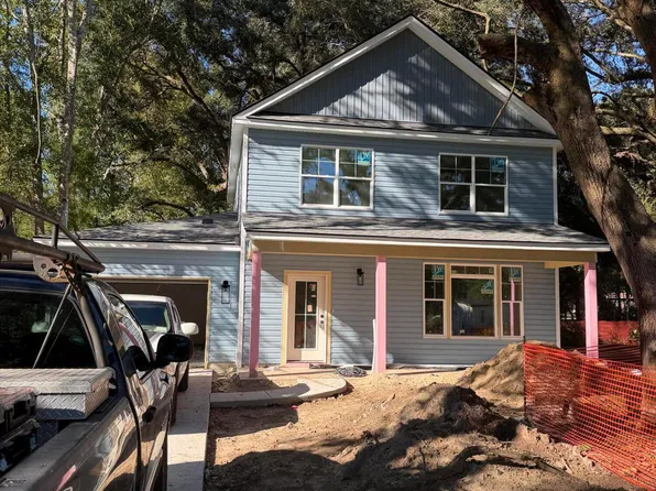 6030 Mellard St, Ravenel, SC 29470