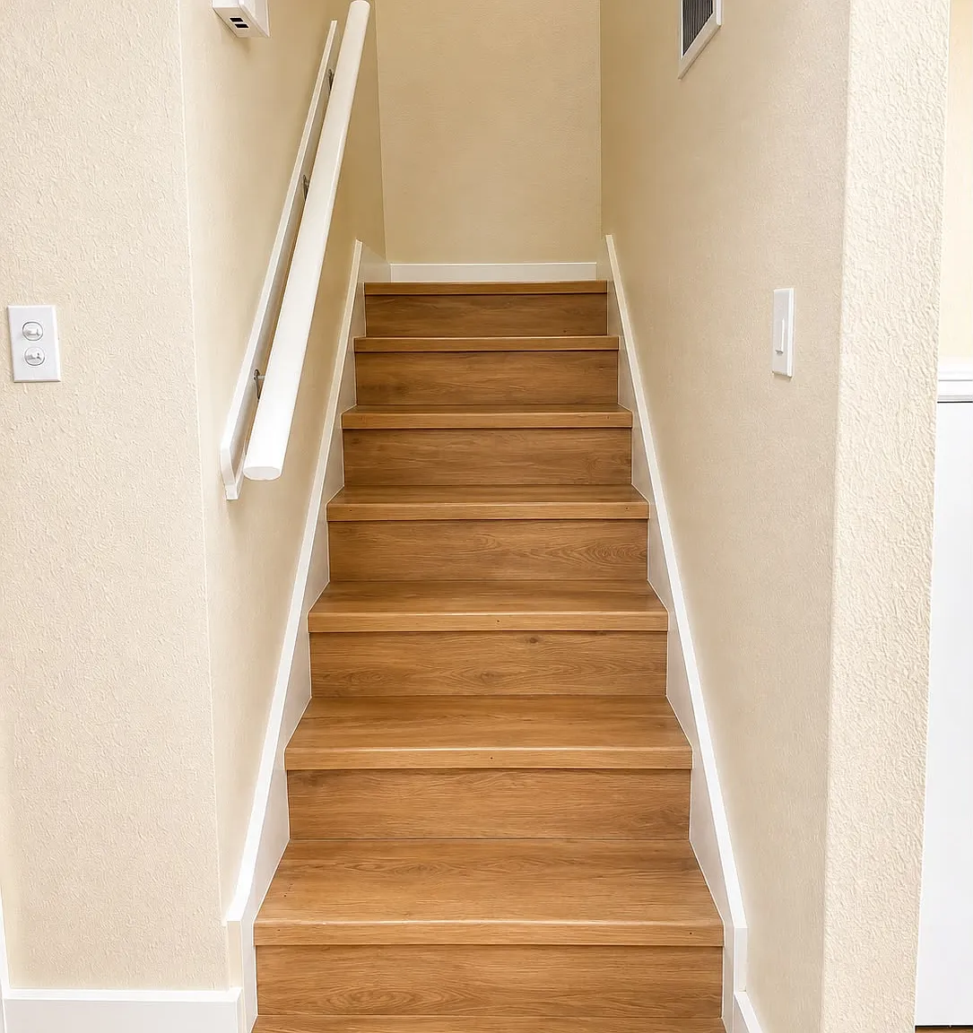 Crestwood Apartments — Photo 1