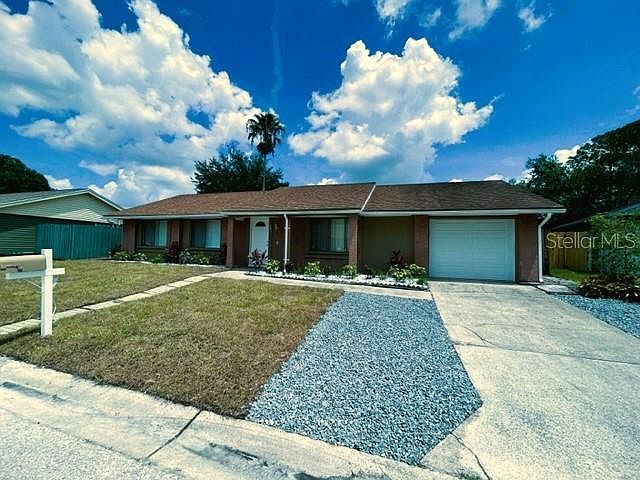 1st image of 703 Crestwood Way