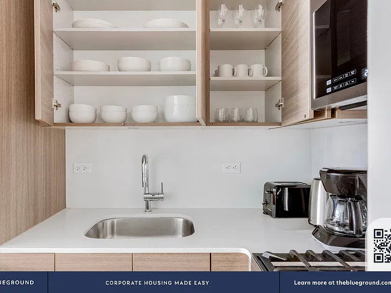 340 E 51st St #8G — Photo 9
