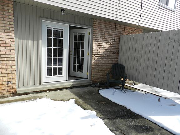 4th image of 9121 Brookside Dr #9133