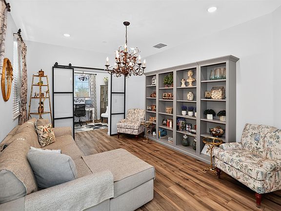 4th image of 1675 Pena Ln