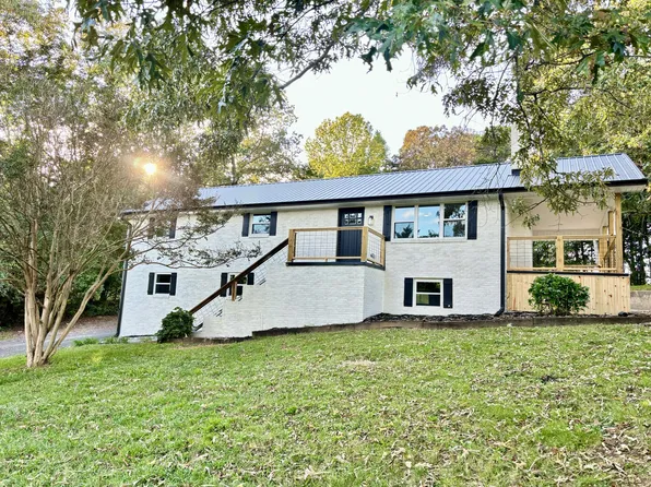 2140 Broomfield Rd SE, Cleveland, TN 37323