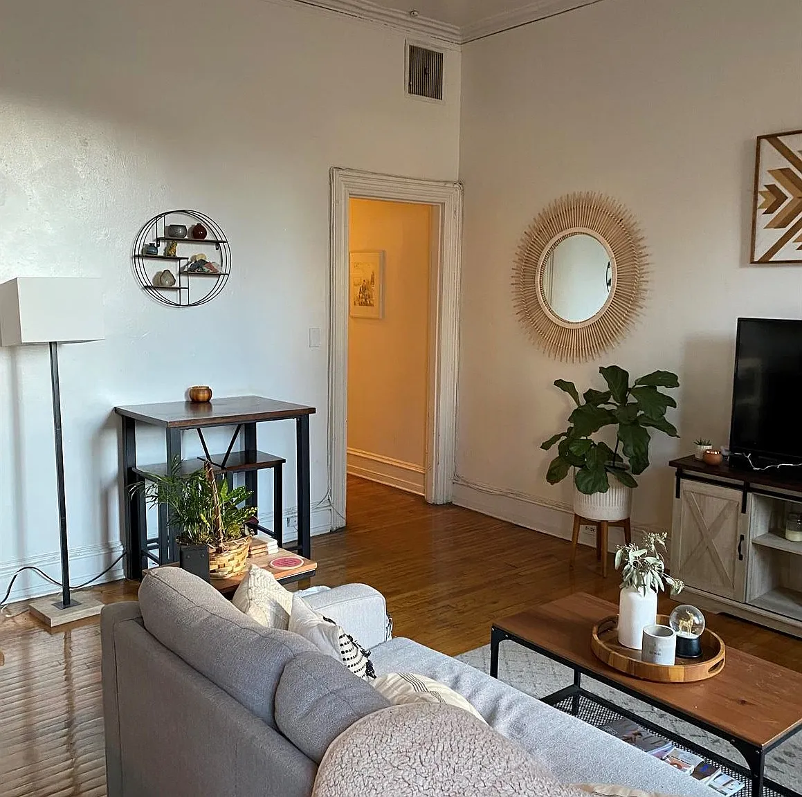 1 bed, 500 sqft, $1,545 — Photo 1