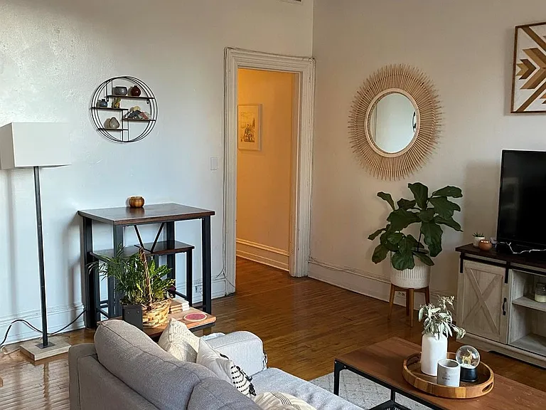 105 S 21st St #2F — Photo 1