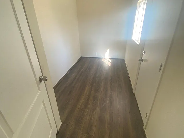 429 W Florinda St — Photo 4