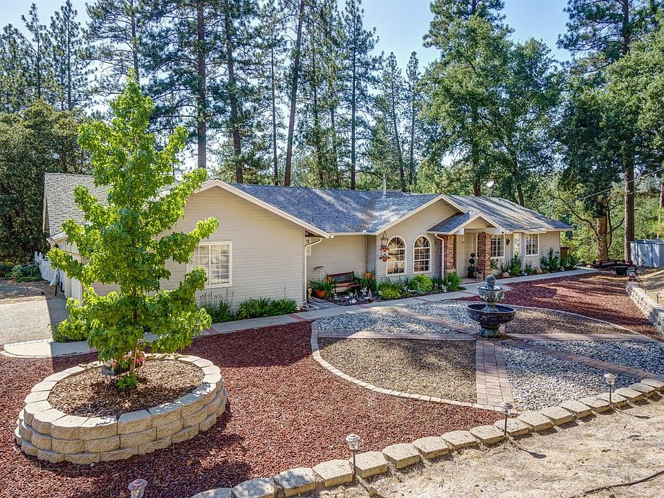 1st image of 40854 Quailview Dr