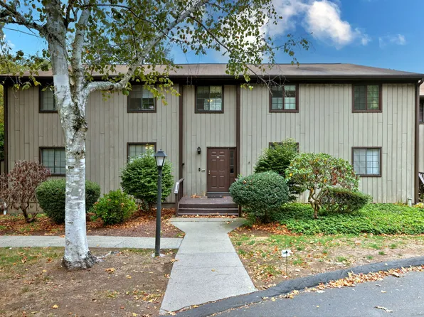 1 Pond Hollow Drive #1, Hamden, CT 06518