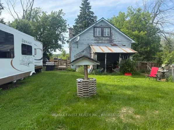 4556 Milburn Rd, South Frontenac, ON K0H 1H0