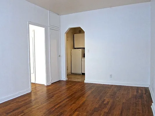 Rented by James Everett Lewis, LREB | media 15