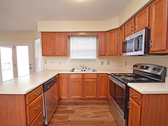 5th image of 7643 Cloudstone Dr