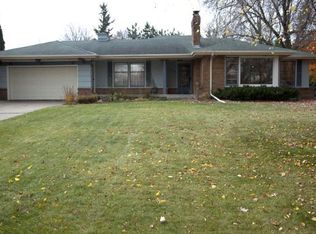 1158 Tiller Ln, Arden Hills, MN 55112