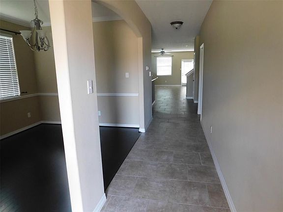 3rd image of 27135 Harvest Pointe Ln