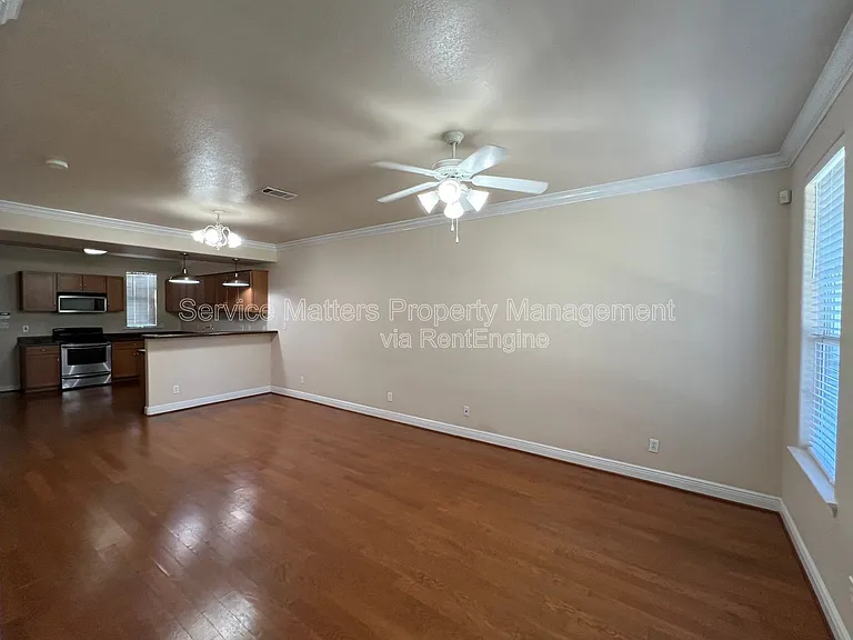 306 E De Soto St #4 — Photo 6