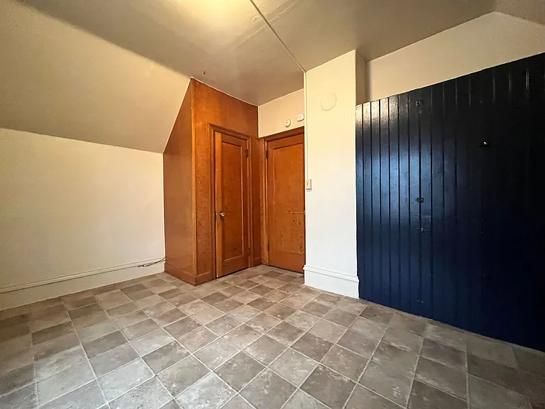 340 Jefferson St #203 — Photo 9