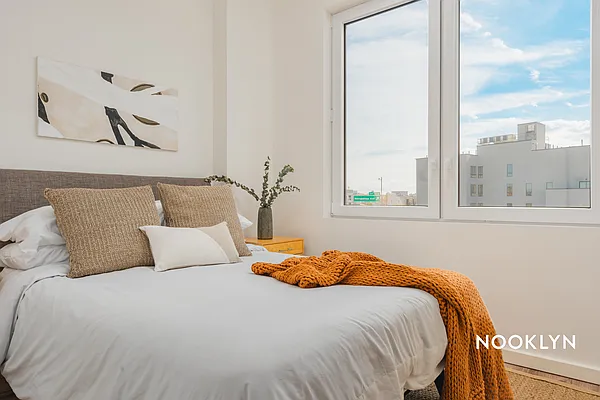 Rented by Nooklyn NYC LLC | media 21