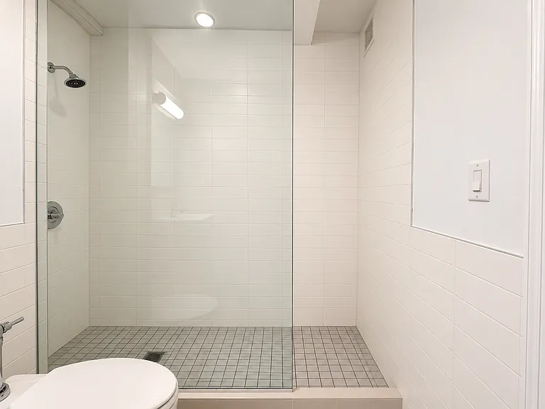 1080 Amsterdam Ave #11O2 — Photo 16
