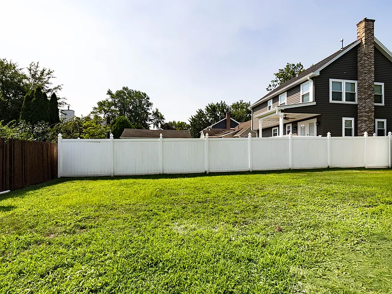563 Spruce Ave #1 — Photo 12