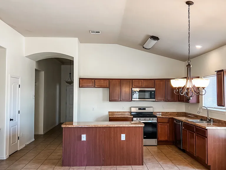 3519 Sierra Bonita Ave — Photo 8