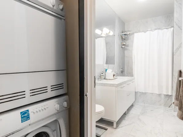 15 West 18th Street image 13 of 15