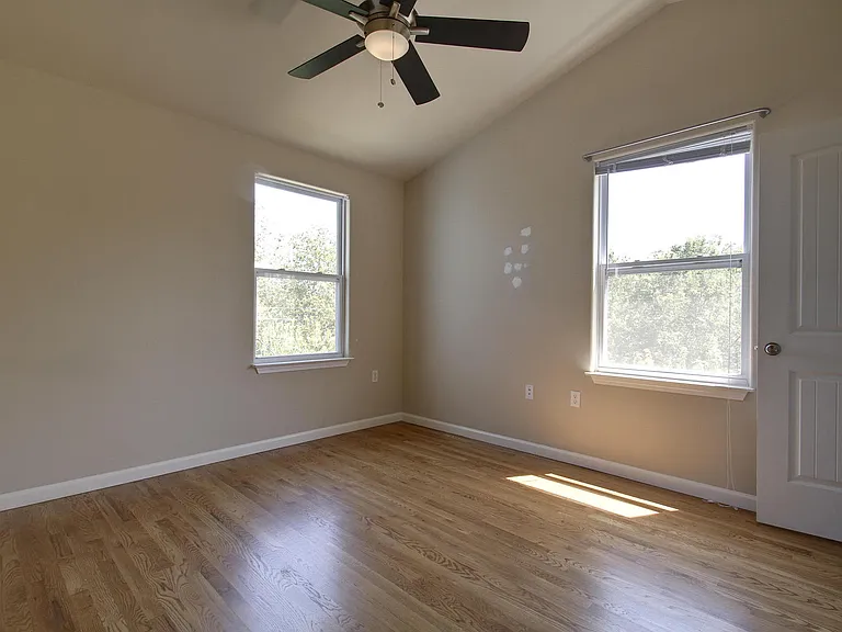 4509 Depew Ave — Photo 20
