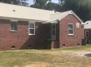 412 Turnpike Rd, Fayetteville, NC 28305