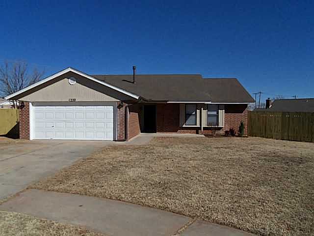 1st image of 1220 Sequoyah Cir
