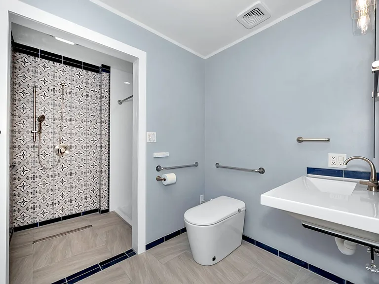 195 State Highway 79 — Photo 34