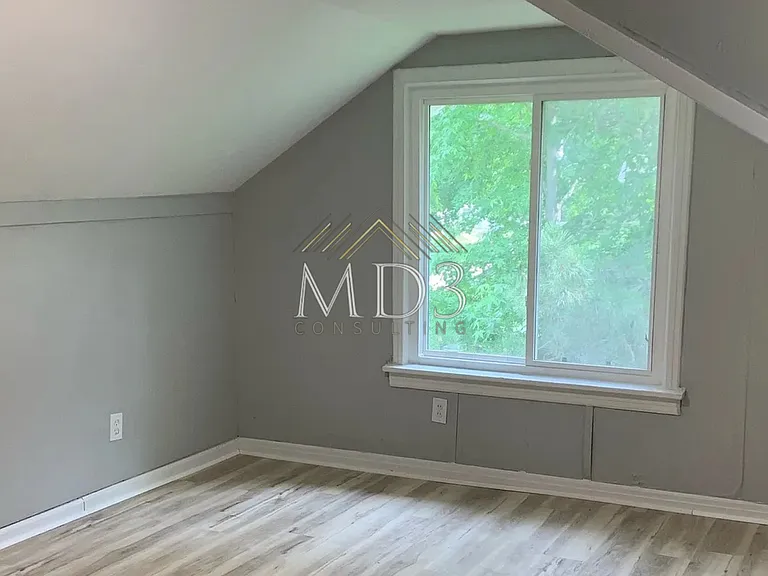 45 Beacon Ave — Photo 24