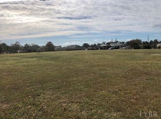 180 Old Courthouse Rd, Appomattox, VA 24522