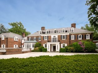 114 Rumson Rd, Rumson, NJ 07760