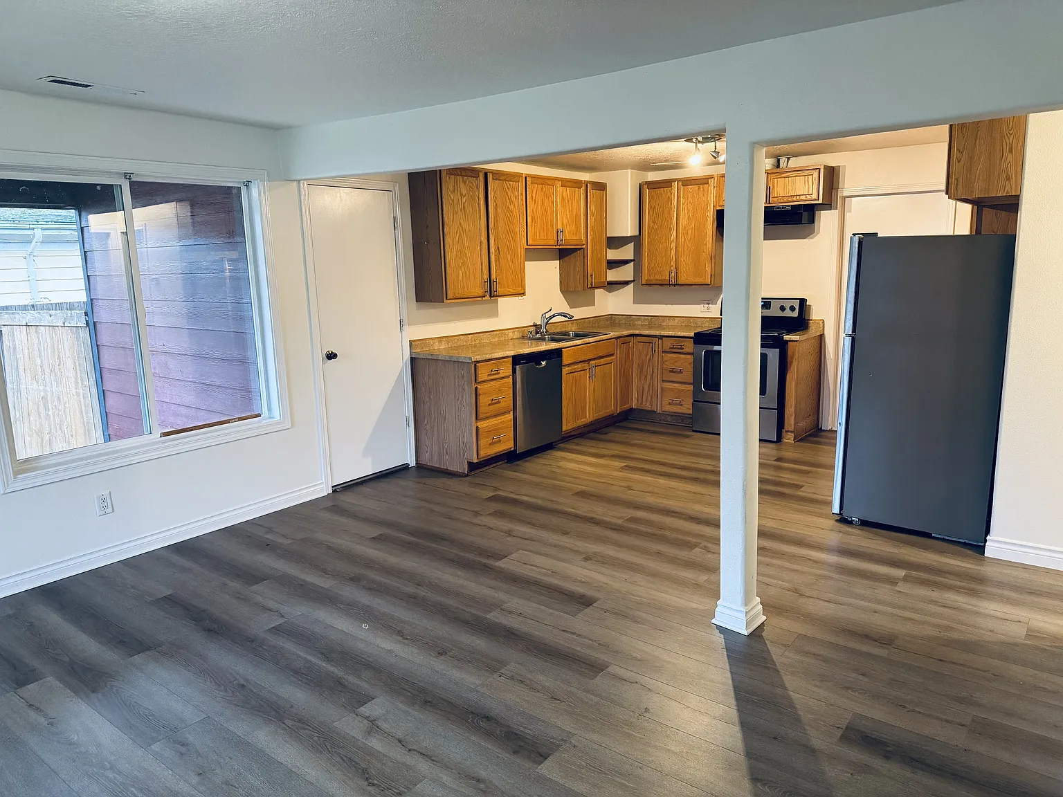 407 Jersey Street - 1 — Photo 2