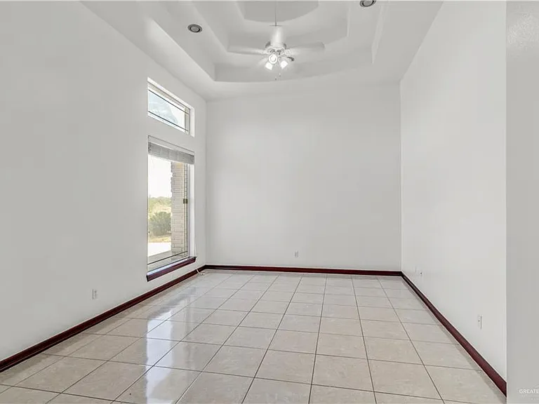 1108 N Boston College Dr — Photo 5