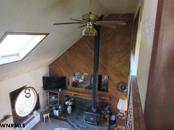 5th image of 1114 W Overland Dr