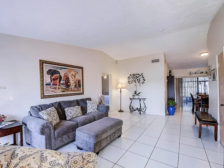 12131 SW 110th Street Cir S — Photo 5