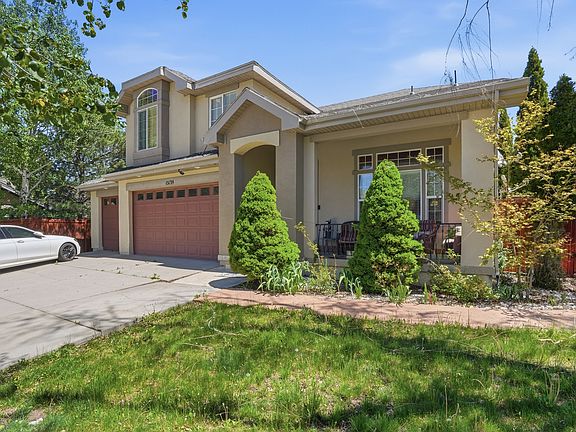 3rd image of 15139 Holly Grove Ct