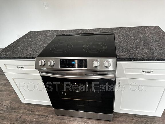 5th image of 2485 Indianola Ave APT 1