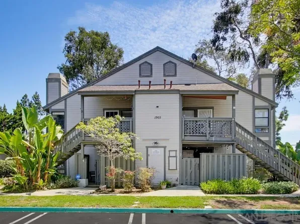1965 Wellington Ln Unit 2, Vista, CA 92081