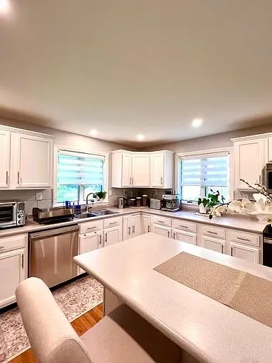8 Kennedy Dr — Photo 7