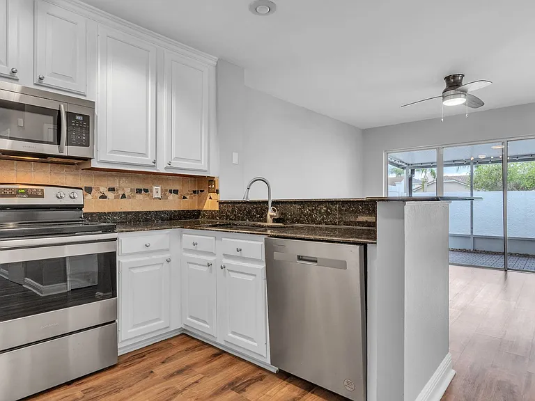 11804 Branch Mooring Dr — Photo 18