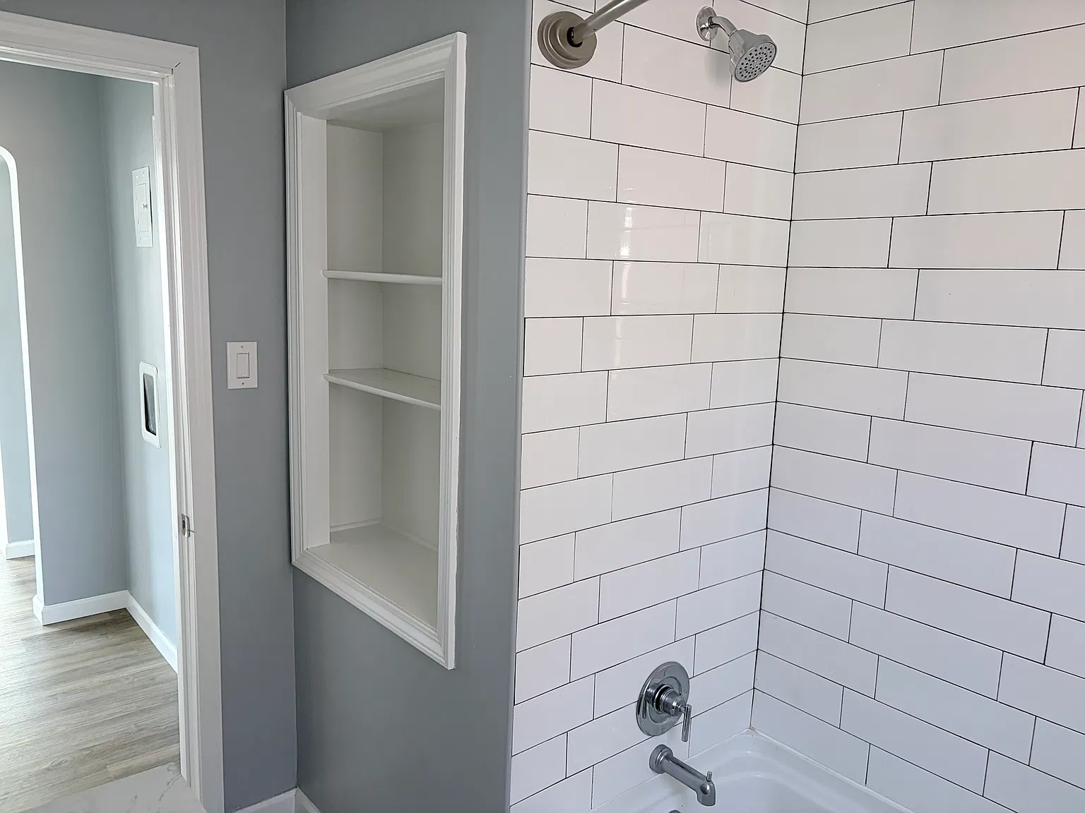 2456 Warrensville Center Rd — Photo 3
